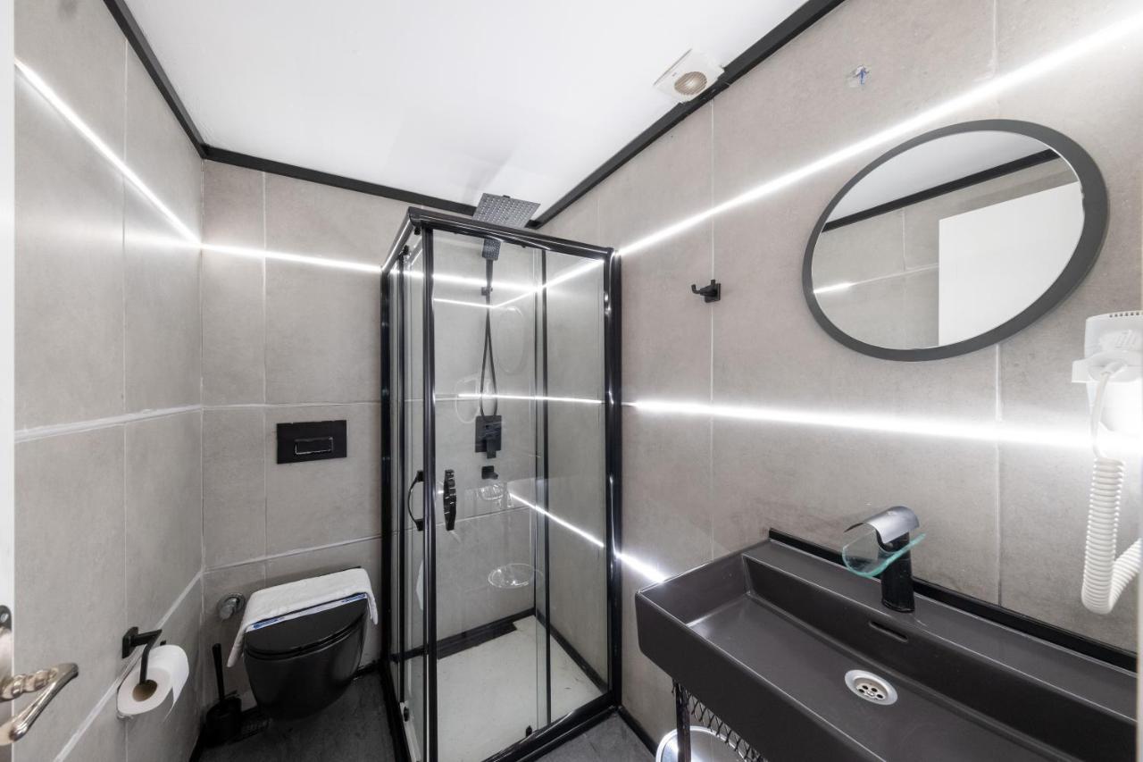 Frame Hotel & Suites Istanbul Exterior photo